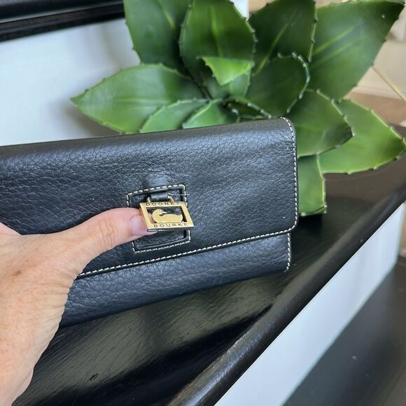 Dooney and Bourke, genuine, leather wallet, clutch handbag purse - Picture 2 of 7